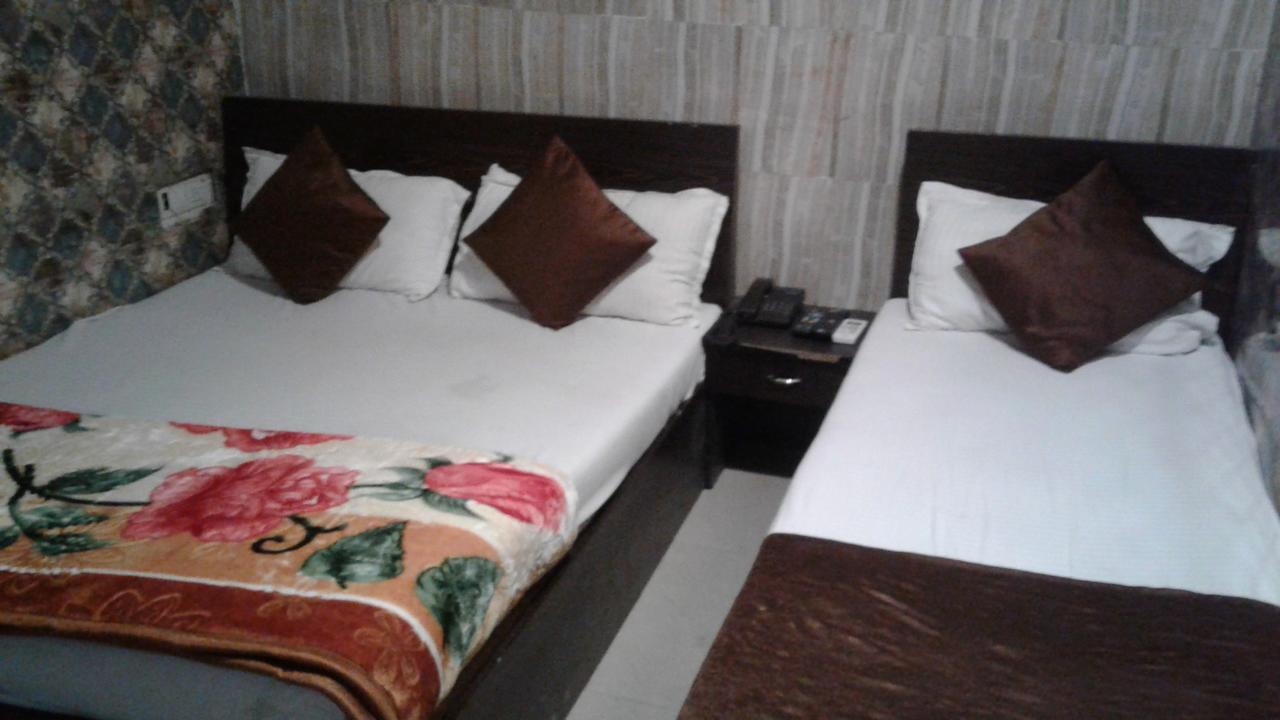 Hotel Majesty Palace Mumbai Dış mekan fotoğraf